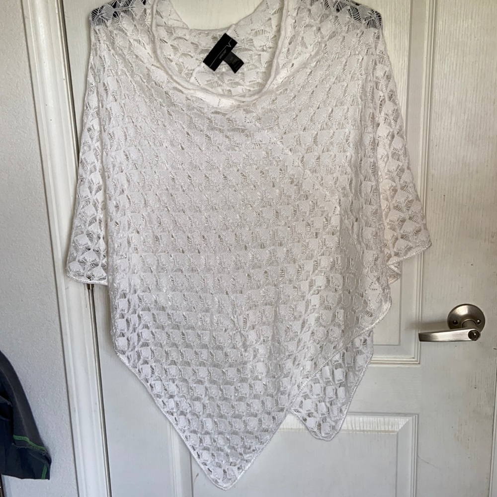 Venezia White Knit Shawl